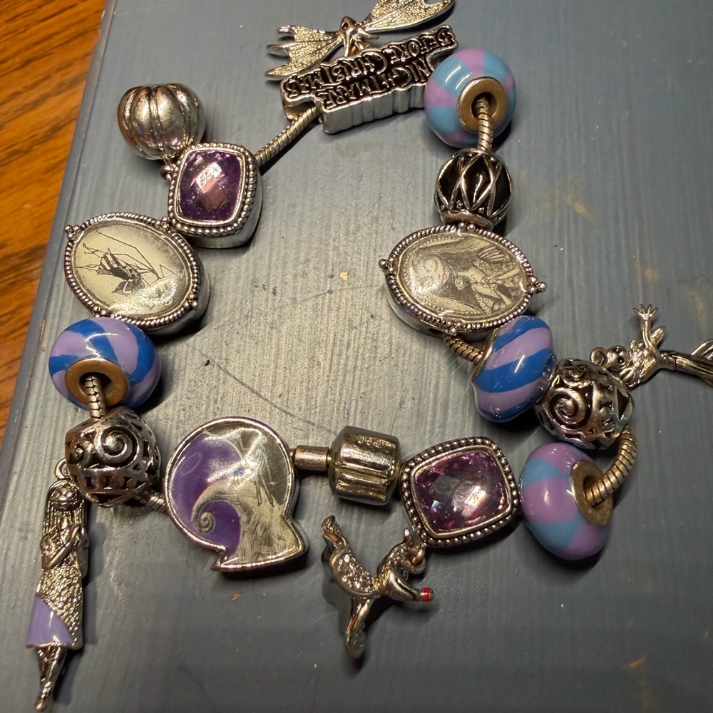 Bradford Exchange Disney Tim Burton's Nightmare Before Christmas Bracelet Loose - Picture 5 of 10